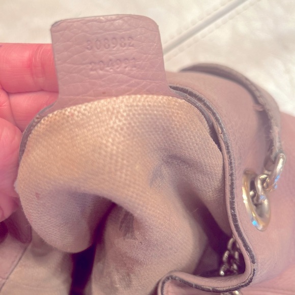 GUCCI CHIC Blush Pink Shoulder Bag with gorgeous chain double strap - Picture 2 of 11